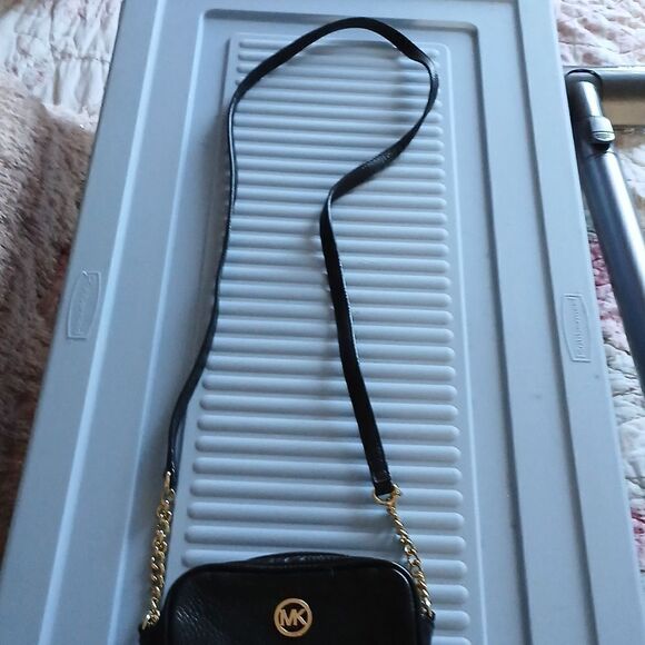Michael Kors  - Picture 2 of 5